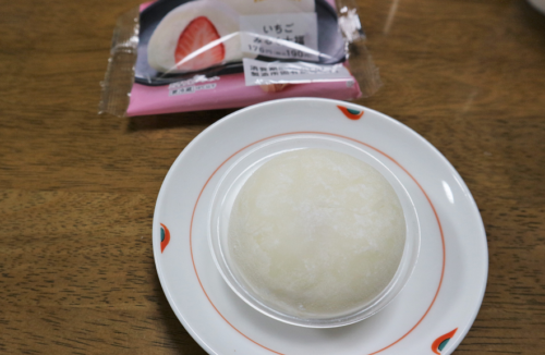 ファミマ いちごみるく大福